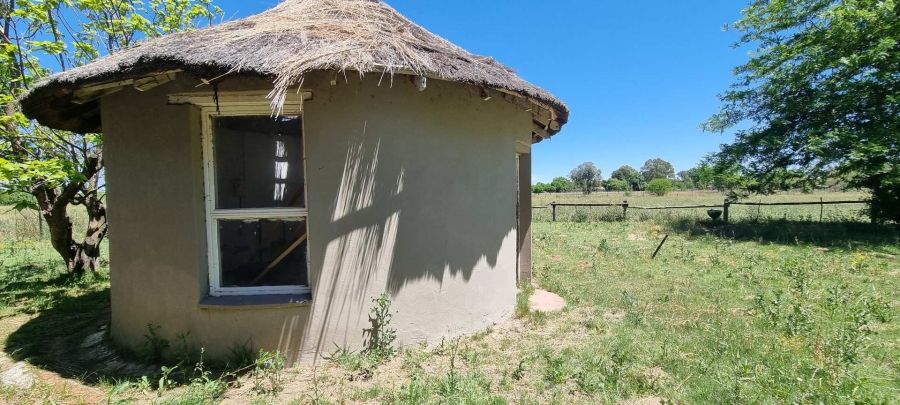 5 Bedroom Property for Sale in Roodewal Free State